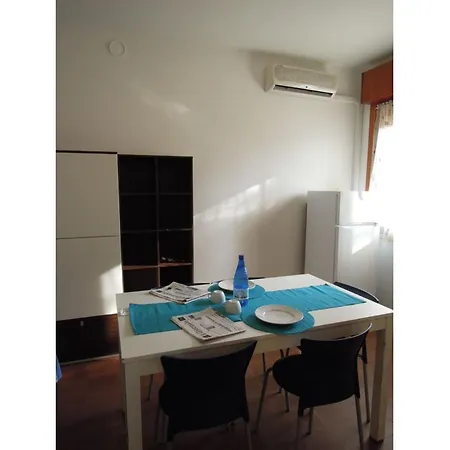 Lovely Flat With Garden In A - Beahost 비비오네