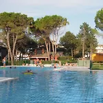 Lovely Flat With Garden In A Residence-beahost