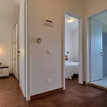 Apartamento Lovely Flat With Garden In A Residence-beahost
